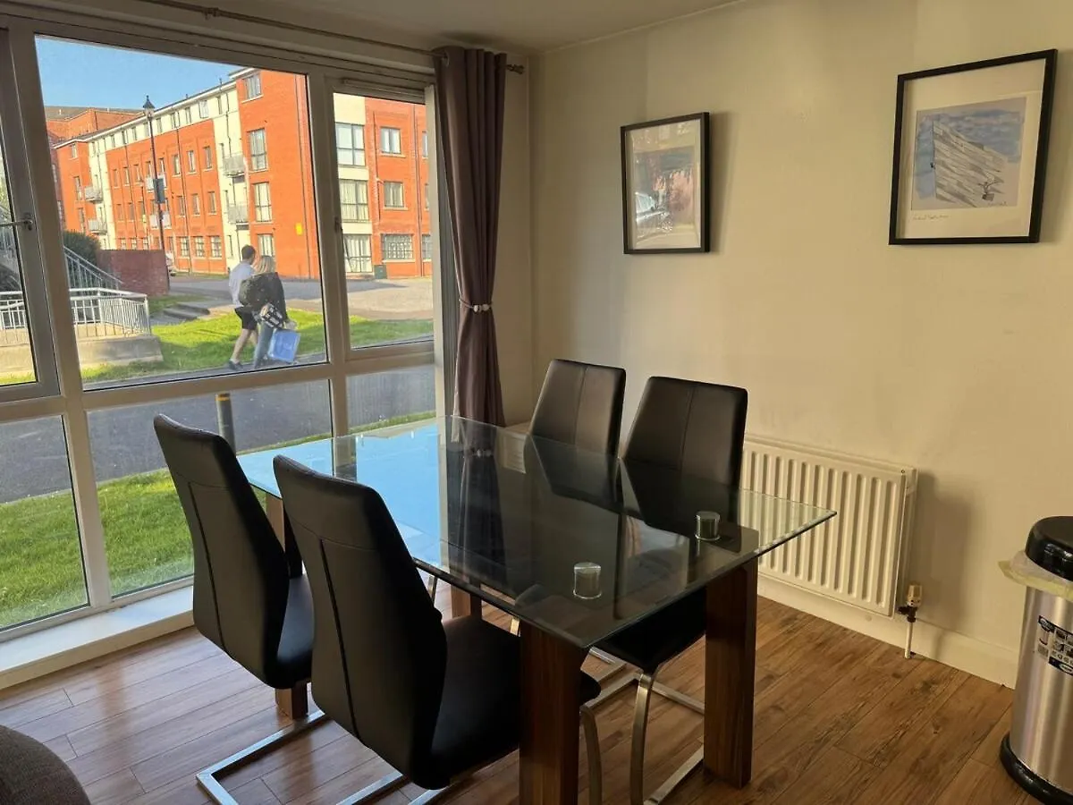 Bright And Modern Central Belfast Apartment イギリス